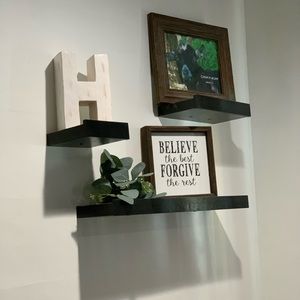 2 sets of 3 floating shelves great shape w/ HW